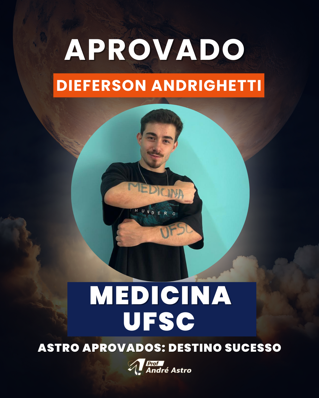 Aprovação de aluno do Universo Astro