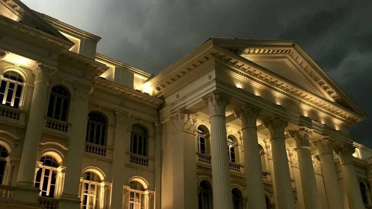 Universidade Federal do Paraná